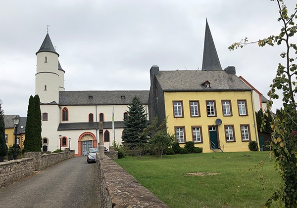 Kloster Steinfeld (zu Fuss vom Wohnmobilpark erreichbar)